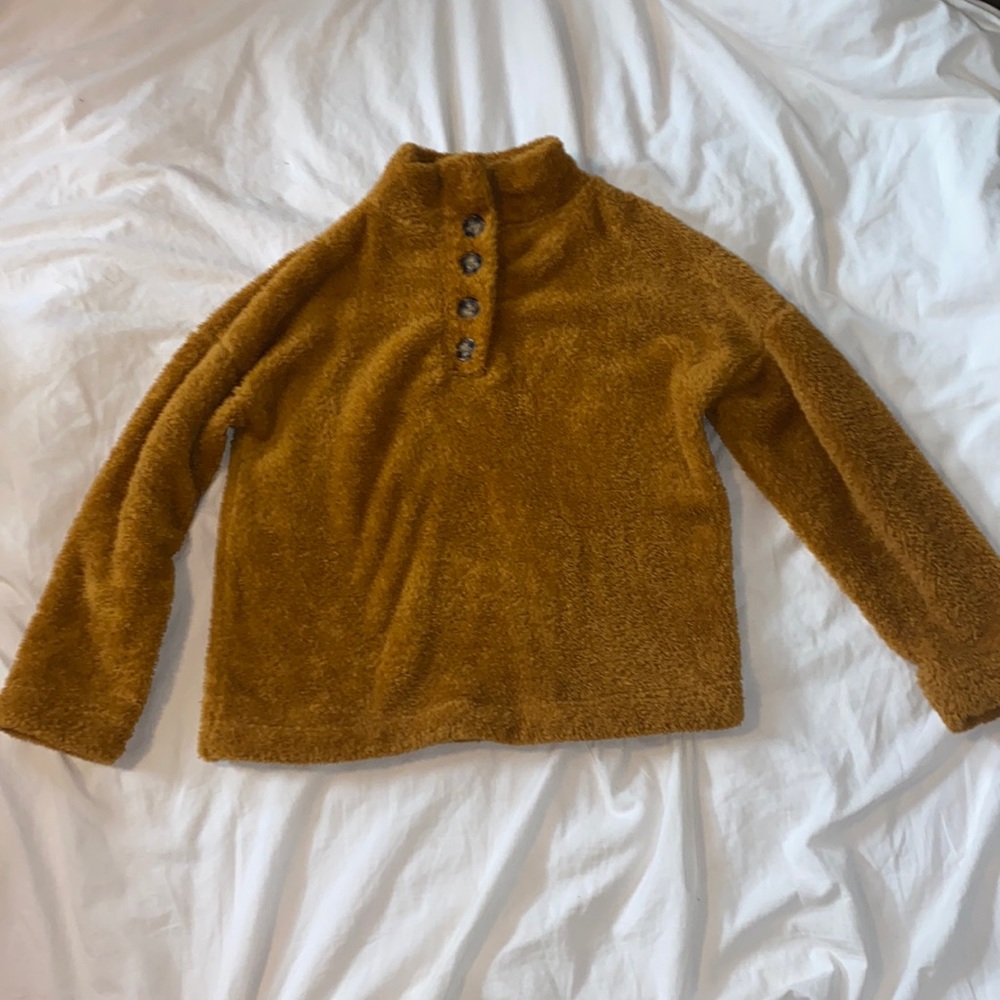 Burnt orange fuzzy pullover